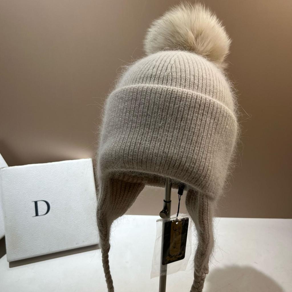 Exported To Russia, High-Quality Long Rabbit Hair Ear Protection Hat, Thickened And Enlarged In Winter, Warm Fox Hairball Knitted Hat For Women