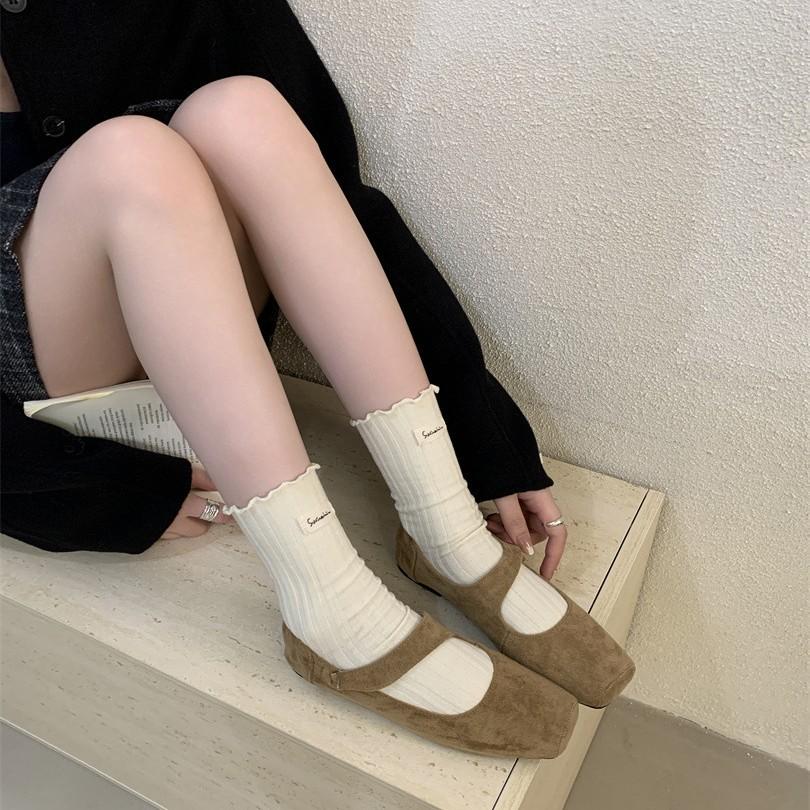 2025 new square head shallow mouth ballet shoes retro and old cross with pig nose thick heel Mary Jane single shoes women