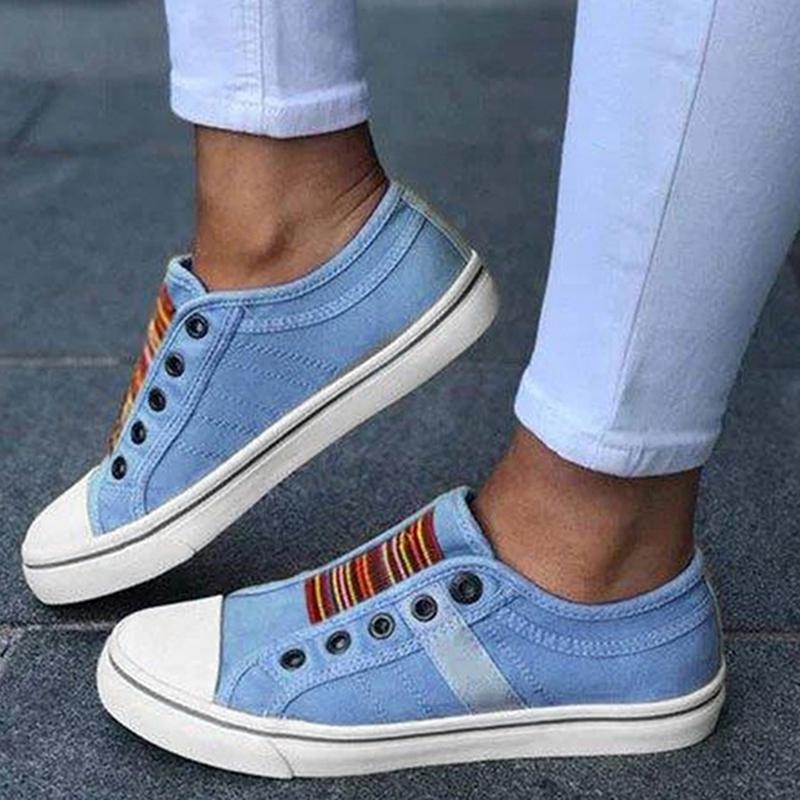 2024 nuova moda versatile comoda e leggera sport all'aria aperta tinta unita fondo piatto traspirante usura esterna antiscivolo scarpe di tela casual