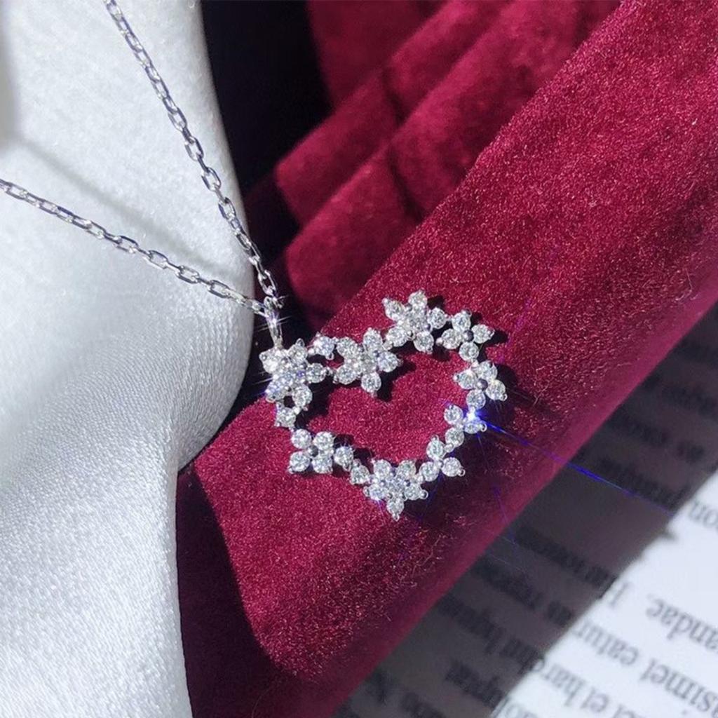 Women Sparkling Floral Heart Pendant Necklace Elegant Openwork Heart Shaped Statement Jewelry for Daily Wear and Gifting