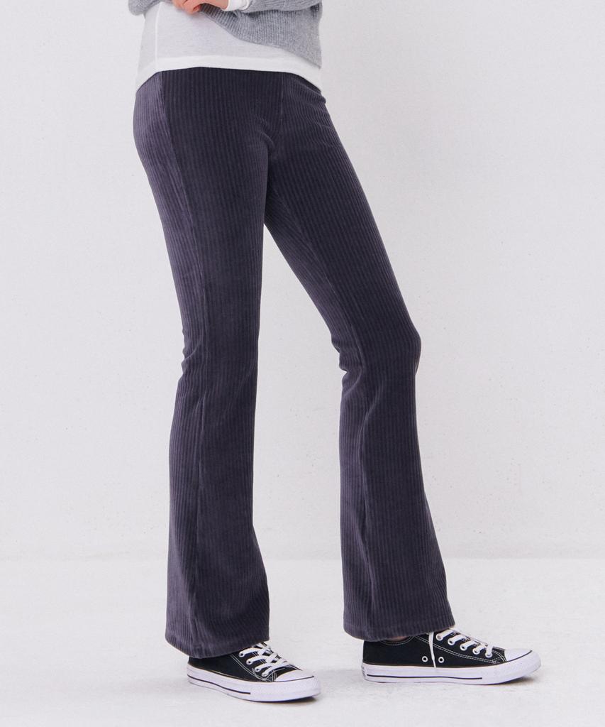 Kamino Bootcut Velvet Pants (Charcoal)