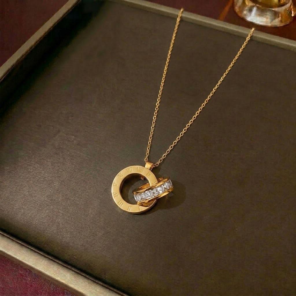 Women's Zircon-Inlaid Titanium Steel Slim Waist Necklace - Stylish & Versatile Collarbone Chain