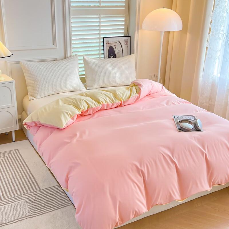 Two-Tone All-Season Household Item