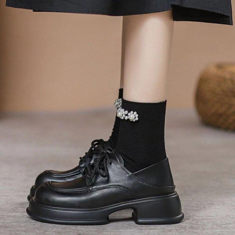 

Британские мягкие кожаные туфли на осень, новая модель на платформе, на шнурках, маффин, ретро, лоферы, одиночные туфли 35 чёрный