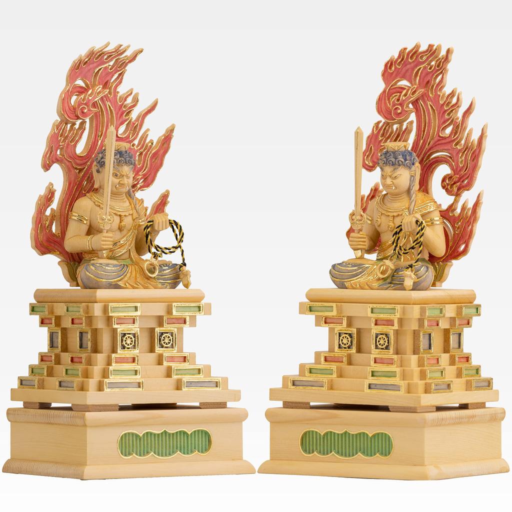 Seated Acala wood carving cypress wood with light gold Guardian deity of the zodiac for those born in the Year of the Rooster Myoo (22.5cm) (wood