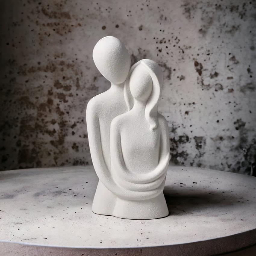 Ceramic Decorative Figurine of a Couple In Love - White 20cm