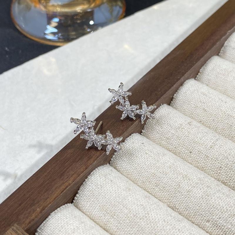 Luxury Sparkling Women'S Cubic Zirconia Stud Earrings Gorgeous Female Wedding Party Fashion Ear Piercing Accessories New Jewelry