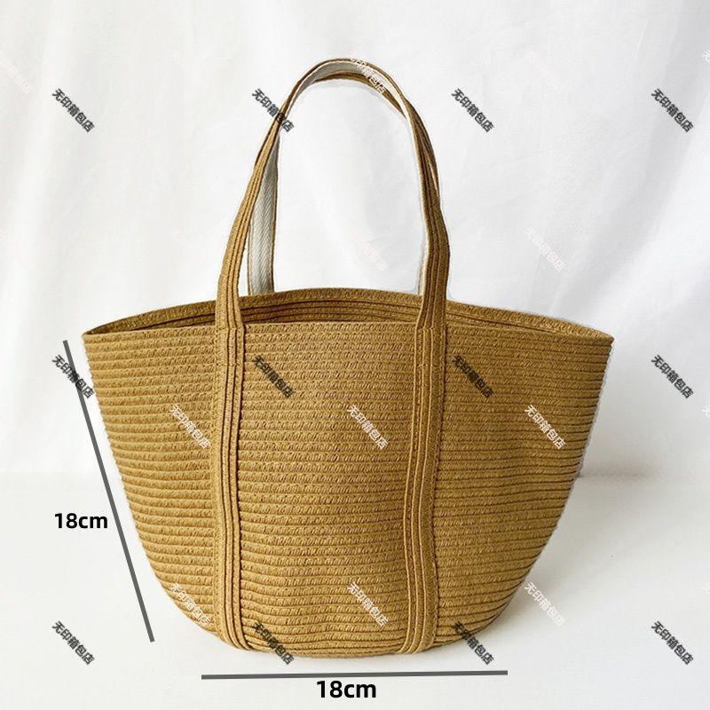 

Japanese Style Non-Printed Woven Bag Shoulder Paper Woven Bag Women s Work Clothing Straw Tote Bag Large Capacity Beach Hand-Woven Bag for Men Paper woven tote small size (18x 18cm) light brown