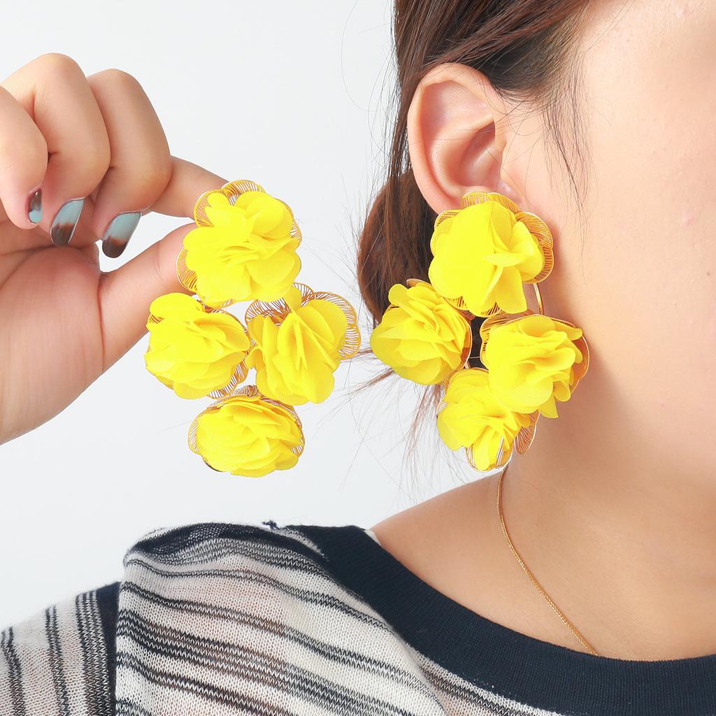 Openwork Chiffon Flower Earrings for Women, Hand-woven, Fashionable and Exaggerated Style.