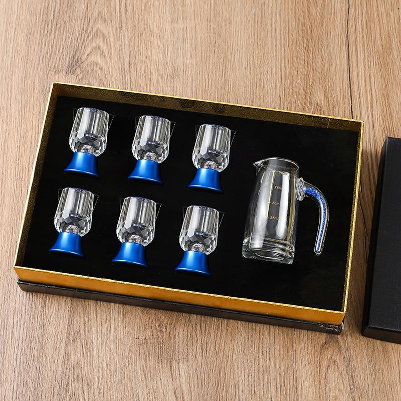 Household light luxury Baijiu cup gold foil wine dispenser spirit cup gift box set crystal cup shelf wholesale