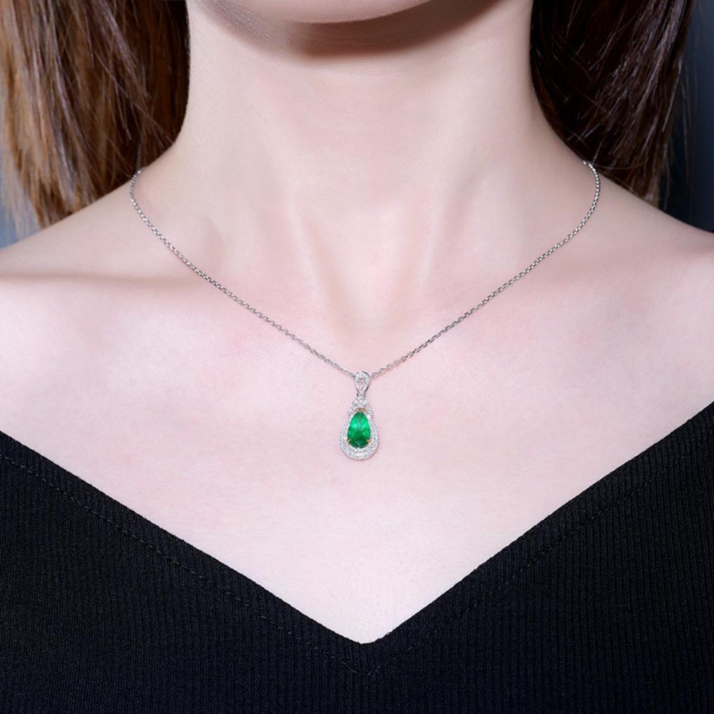 Exquisite Pear Shaped Synthetic Zircon Inlaid Pendant Necklace, Minimalist Design Collarbone Chain, Suitable for Elegant Jewelry Worn In Daily Life