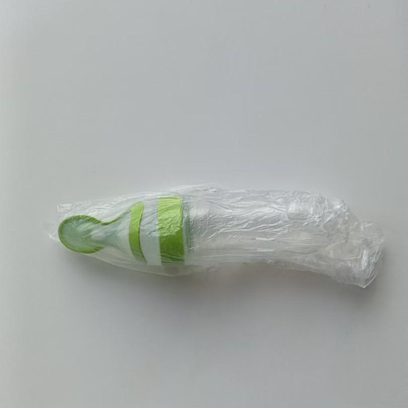 Silikonová kojenecká láhev s přísavkou na kaši a mléko