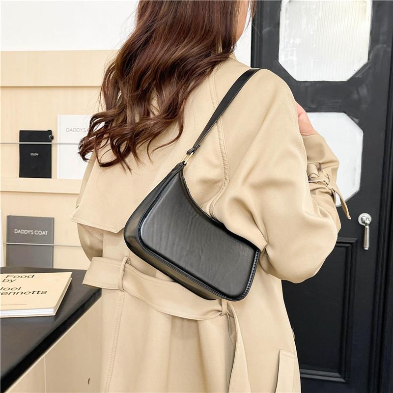 Fashionable Korean Style Single Shoulder Bag For Women Autumn New Chic Moon Bag In Classic Black White Silver And Fuchsia