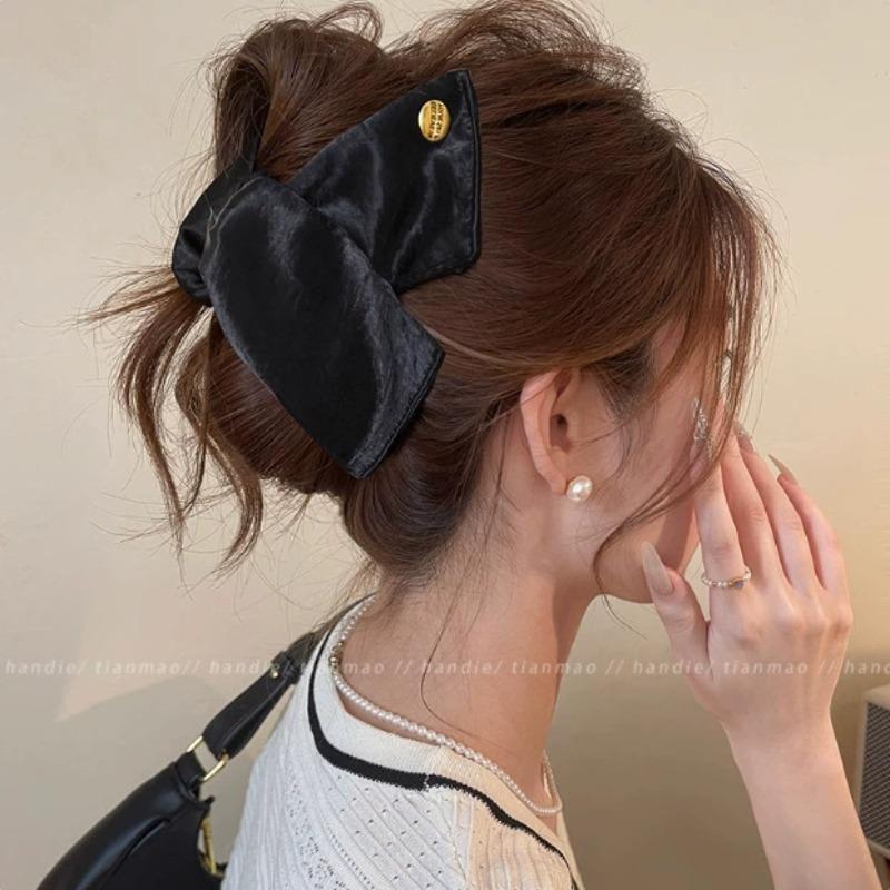 Hair Clasp Women's New High-end Style Hairdo At The Back of The Head with Shark-shaped Clips and Hair Accessories
