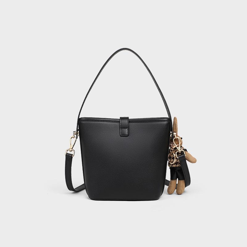 2025 New Women's Bags Autumn Winter Genuine Leather Bucket Bag Handbag Crossbody Bag Single Shoulder Commuter Women's Bag