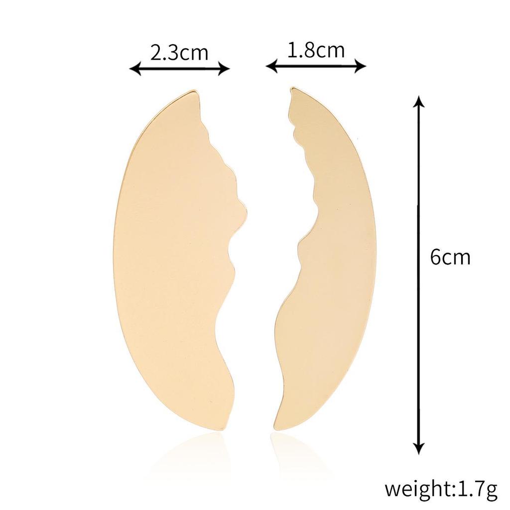 Elegant Asymmetrical Baroque Pearl Earrings - European and American Niche Design