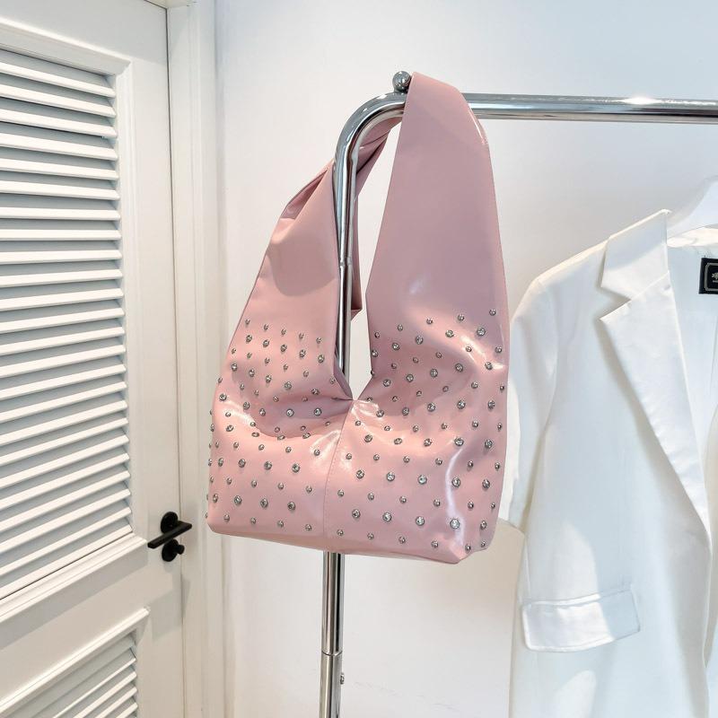 Punk Spice Girl Style Large Capacity Bag Women's Summer New Niche Underarm Retro Rivet Commuter Bag Tide