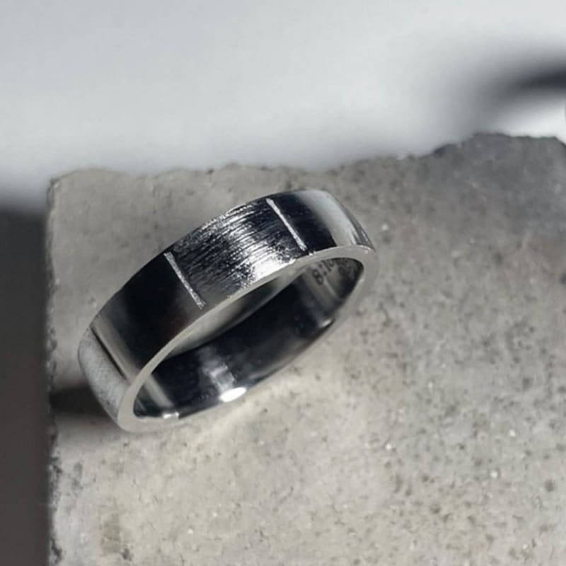 8:logtxme Brick Ring