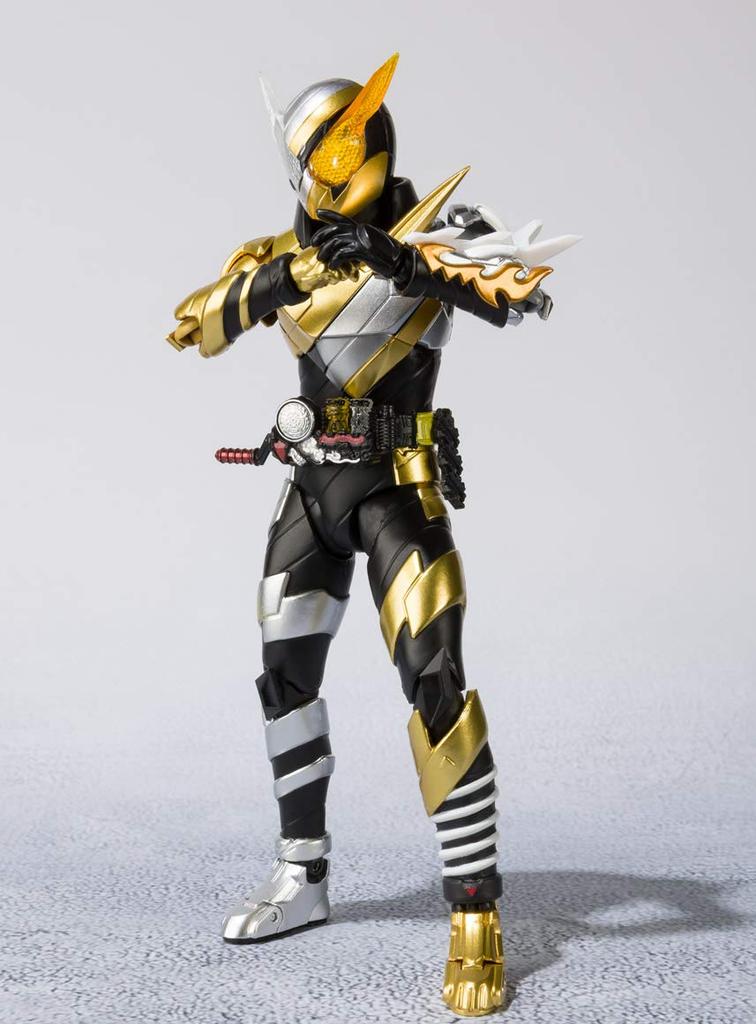 BANDAI Kamen Rider Build Trial Form S.H.Figuarts (Rabbit Dragon)