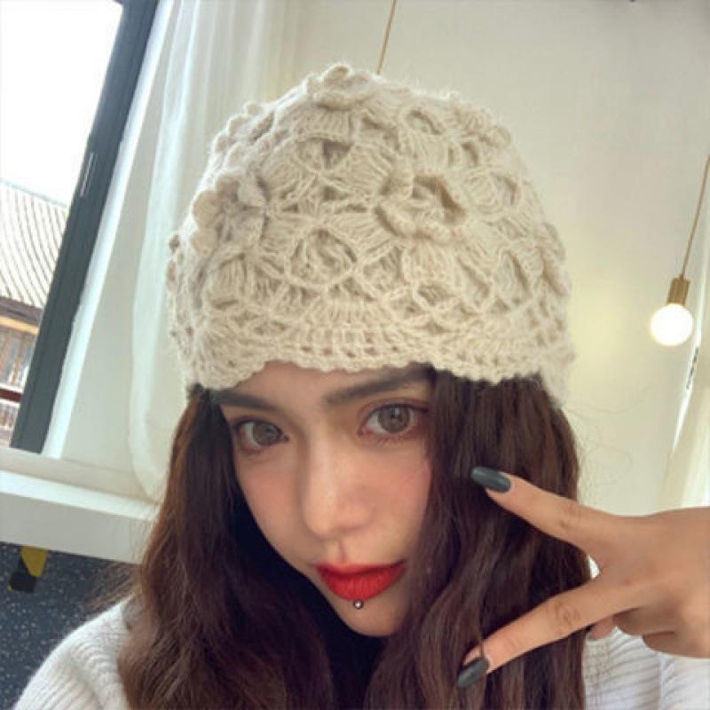 

Осень и зима ретро элегантная ручная вязка крючком двухслойный универсальный берет сумка головной вязаный убор ручной работы трехмерная шляпа с цветком M（56-58cm） бежевый