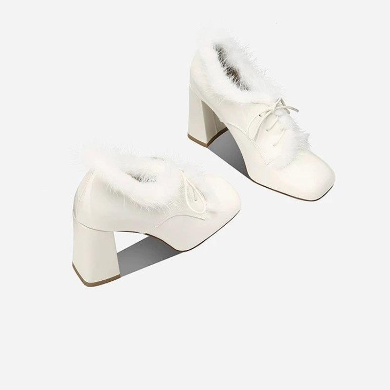 

Женские мохнатые туфли на высоком каблуке для ношения зимой 2025 новые туфли Мэри Джейн на толстом каблуке во французском стиле с флисовой подкладкой, одинарные туфли 35 покинуть белый