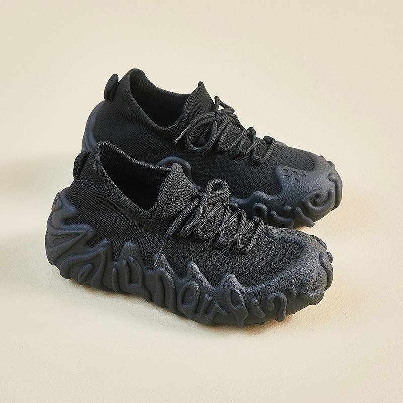 

Летающие туфли женские 2025 новые летние дышащие сетчатые на мягкой подошве повседневные спортивные туфли кокосовые беговые сетчатые туфли 40