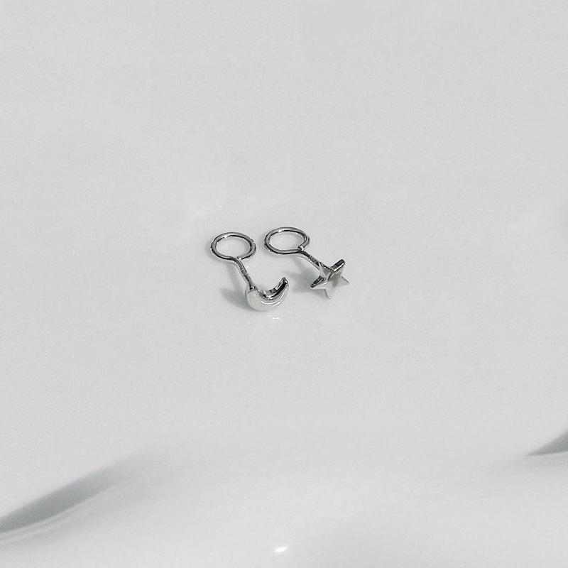 

Серьги, Четырехлистный клевер, Любовь, Серьги с одной буквой, Маленькие, Маленькие дырочки для ушей, Не нужно снимать серьги во время сна, Женщины