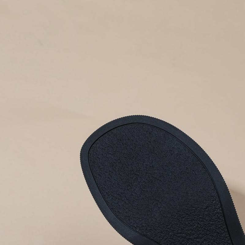 Fashion Women's New Spring and Autumn Round Head Thick Bottom Hollow Metal Belt Buckle Middle Heel Large Roman Casual Single Shoe