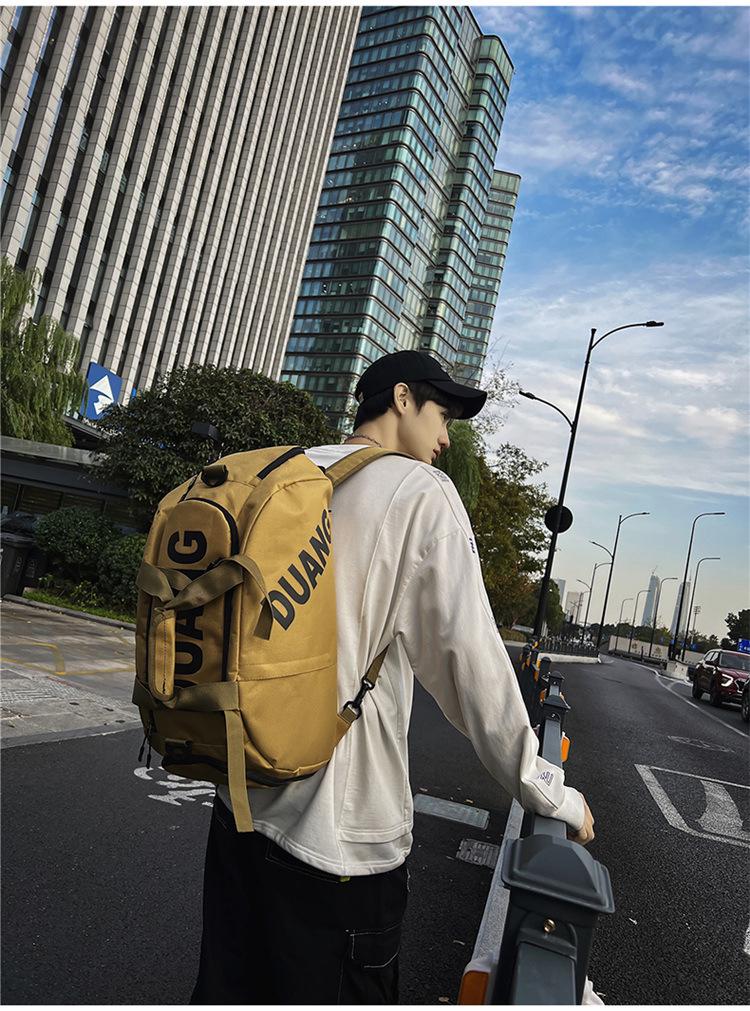 Versatile Large Capacity Sports & Travel Bag - Wet/Dry Separation, Handheld/Shoulder Carry for Fitness & Business Trips.