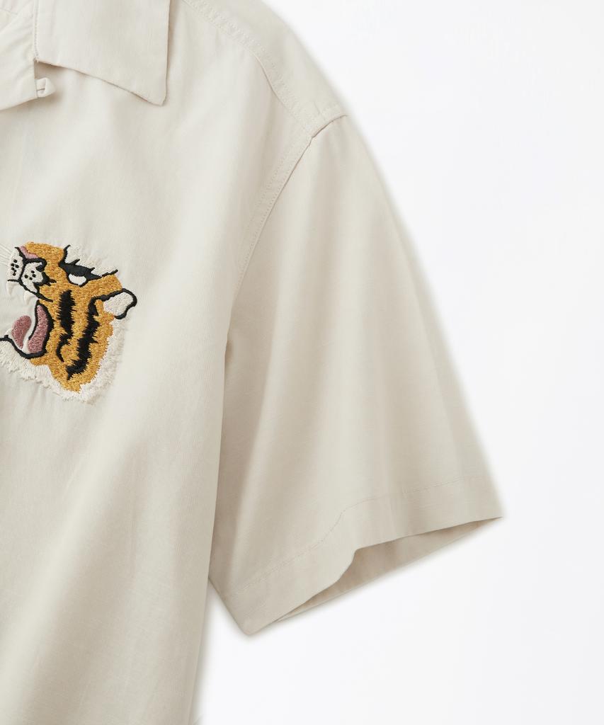 OUTSTANDING Vintage Souvenir Half Shirt_Ivory