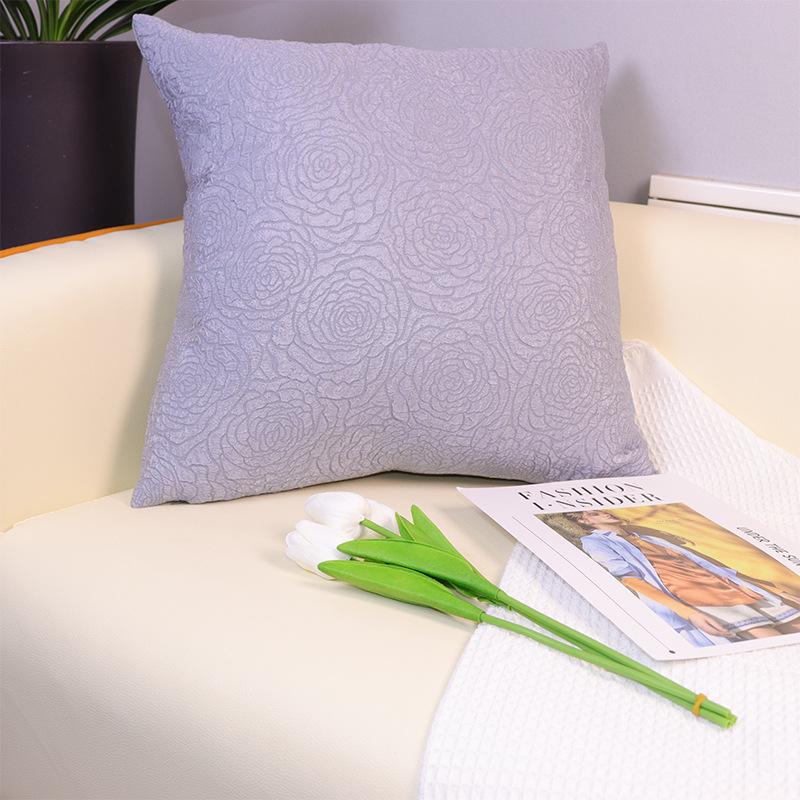 Plně polyesterový odsazený povlak na polštář s růžemi Pohovka Lehký luxusní Moderní bederní opěrka Polštář Vzorový dům Ubytování v soukromí Měkká dekorace Polštář