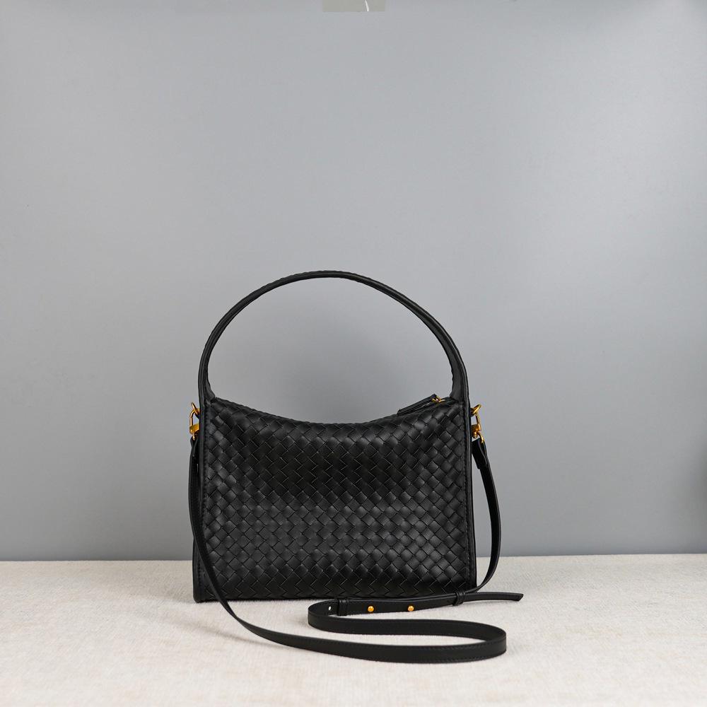 Women's 2026 Fashionable Woven Cowhide Shoulder Bag - Versatile & Simple Design