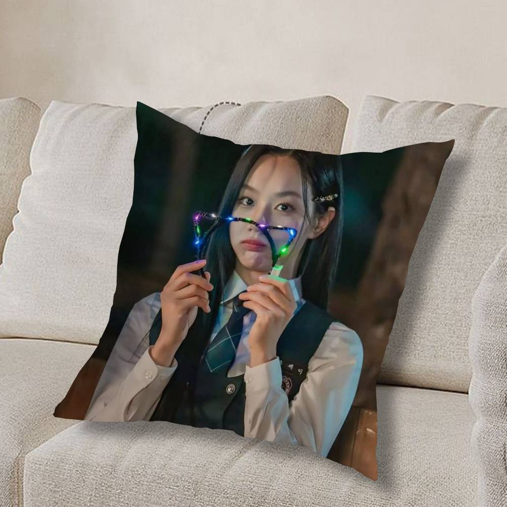 L-Lee Hyeri C-Chung Subin-ES Pillow Case Pillow Case Living Room Sofa Cushion Cover Suitable For Home Bedroom Room Decoration