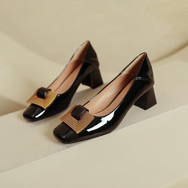 Customized Exclusive~ Thick Heel High Heels Are Not Tired of Feet, Red Wedding Shoes, Middle Heel Spring and Autumn Shoes, Patent Leather Square Head