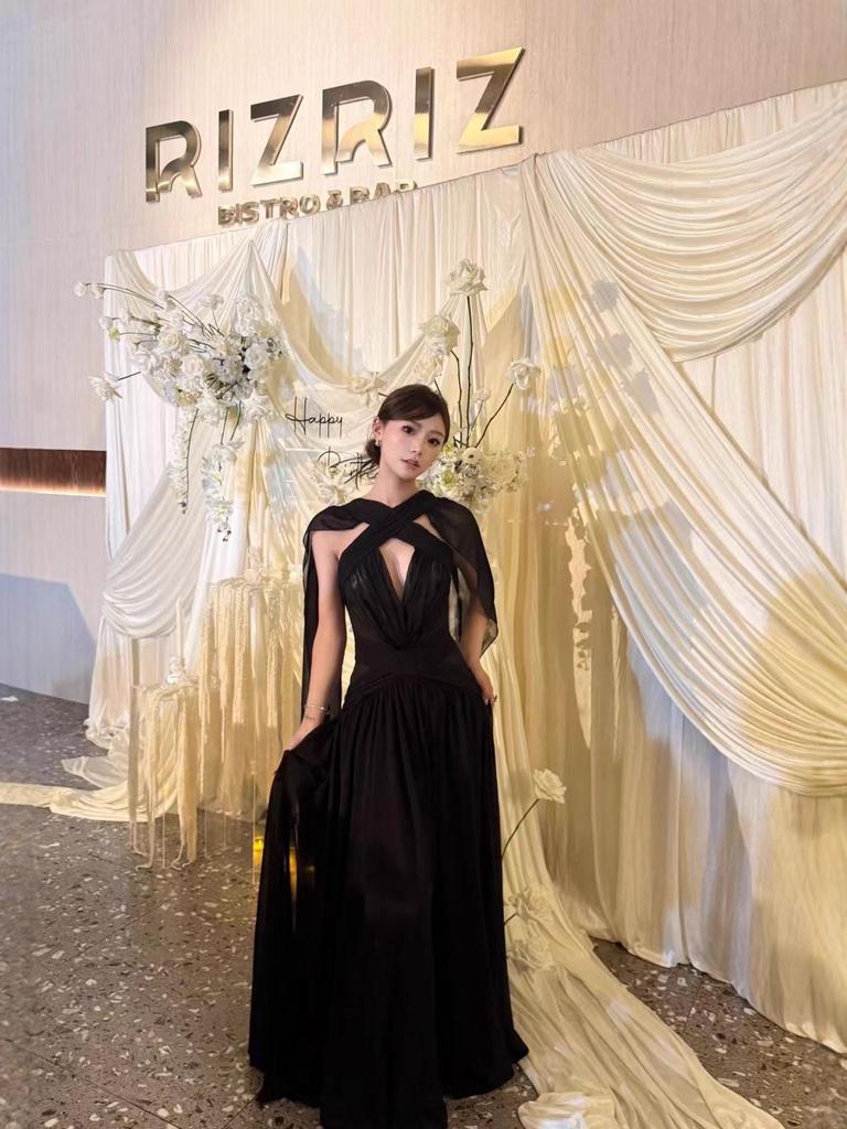 Elegant 2025 French Hepburn-Style Black Backless Ribbon Gown