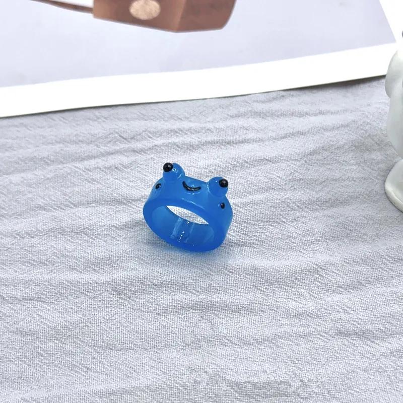 2026 Glow In The Dark Cute Frog Rings Lover Resin Acrylic Ring for Women Girls Couple Luminous Ring Summer Animal Jewelry Gift