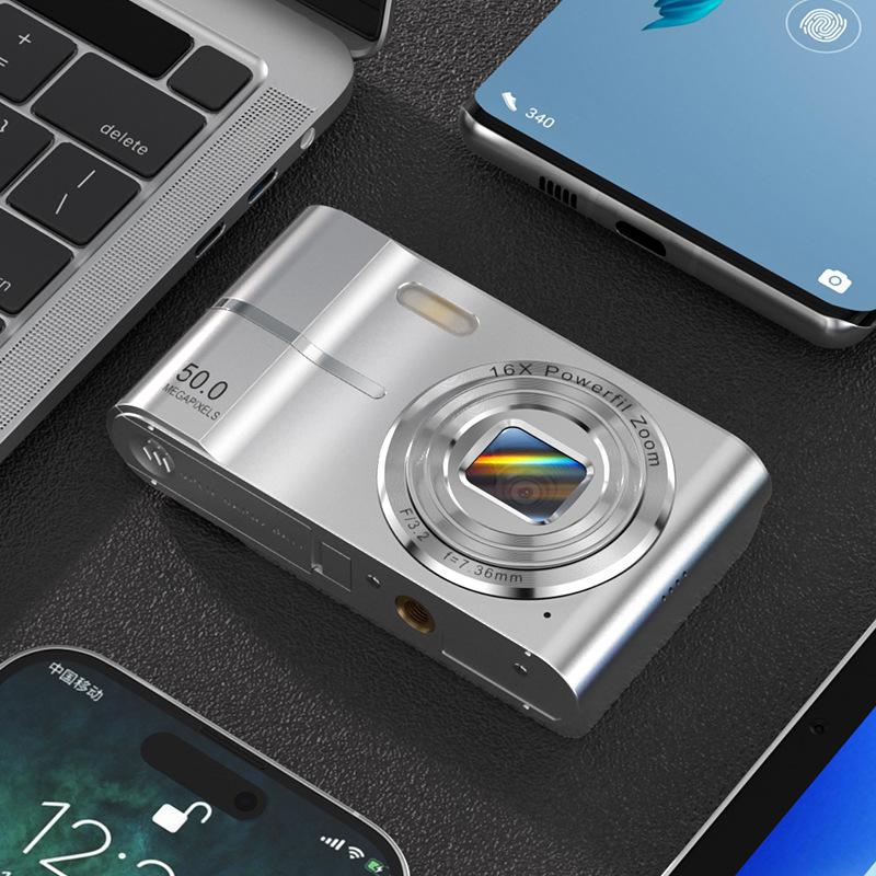 

Retro-Style CCD Digital Camera for Students – Perfect for Parties, Campus Photography, and Travel