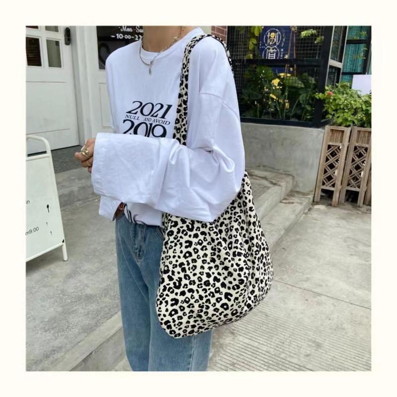 New Commuter Versatile Large Capacity Leopard Print Tote Bag