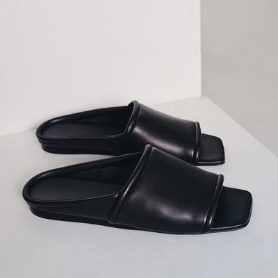 Echte Leder Flache Hausschuhe für Damen 2025 Neue Sommer Freizeit Strand Schuhe Schlicht Vielseitig Damen Sandalen