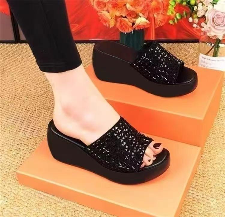 Soft leather wedge heel high heel cool slippers women's summer wear 2025 new popular fashionable thick-bottomed muffin bottom one-word slippers