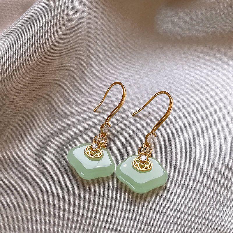 

Guiliya New Chinese Style Pink Lock of Good Wishes Earrings for Women 2025 New Arrival Best Selling Fancy Earrings National Style Ear Rings New Chinese Cyan Xiangyun