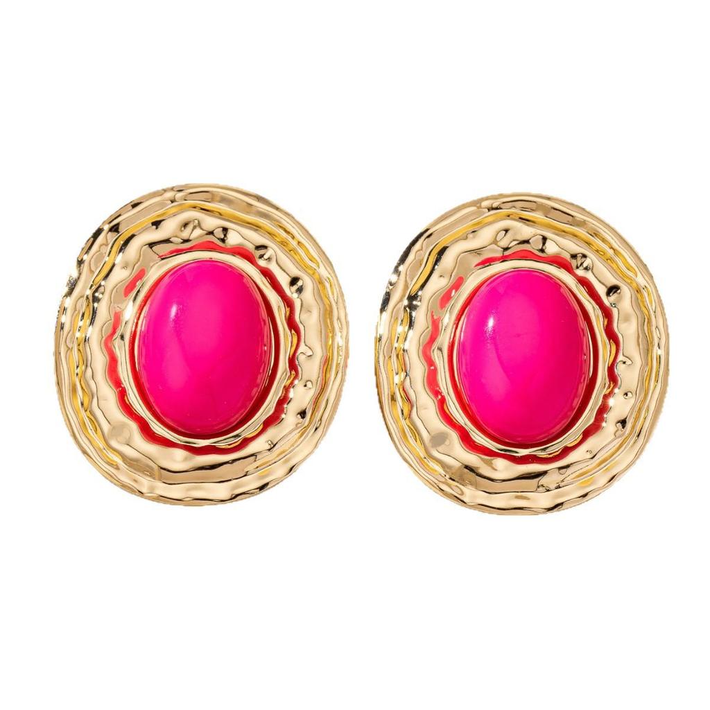 Elegant Oval Pearl Earrings: Light Luxury Design for Women