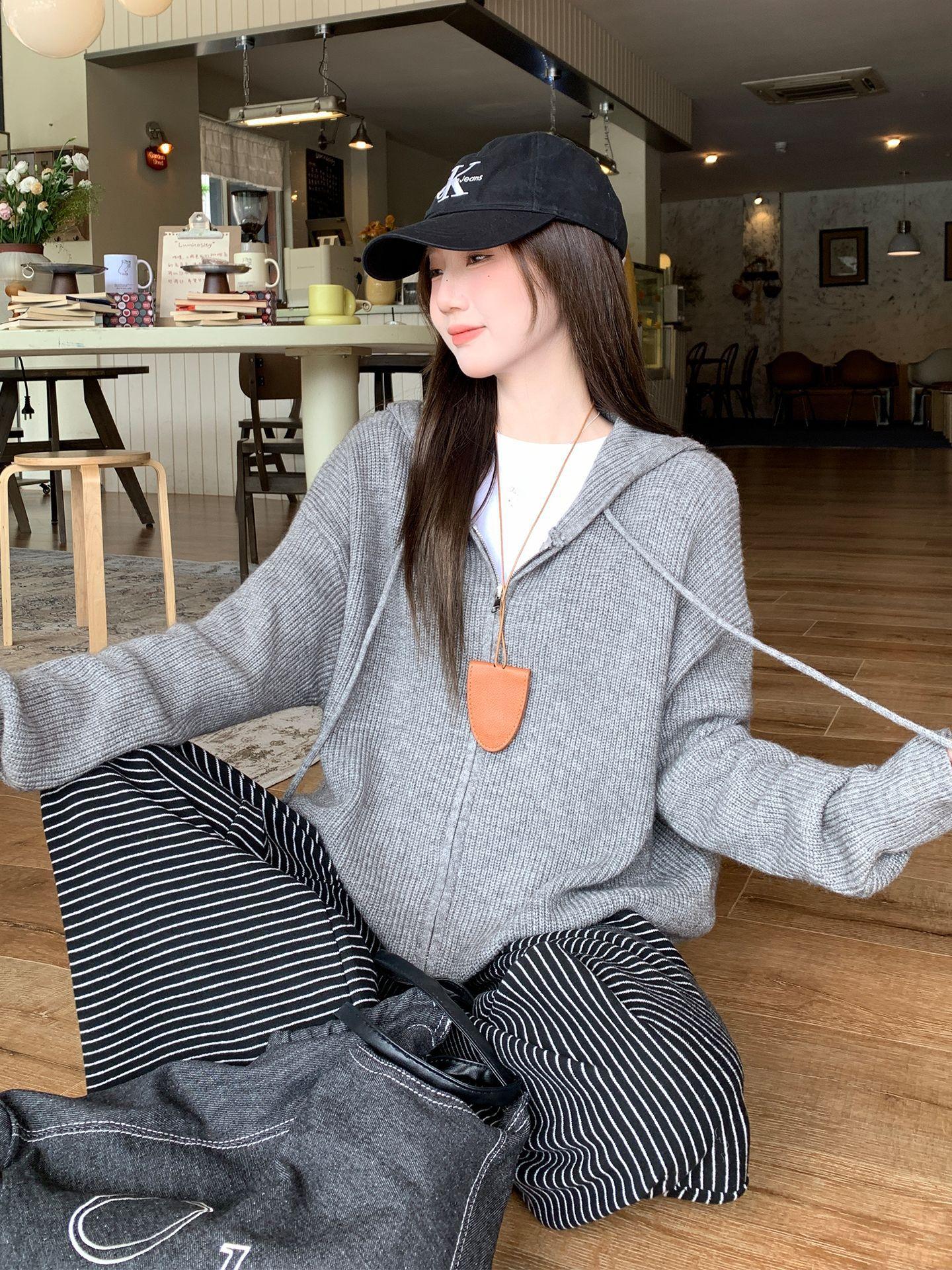 

Flower gray hooded drawstring long-sleeved zipper knitted cardigan women s autumn loose lazy wind sweater jacket One size fits all