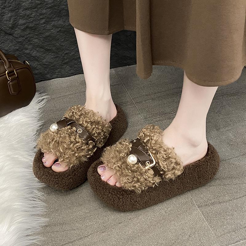 Internet Celebrity High-end Fluffy Slippers Women's Outer Wear 2025 New Popular Autumn and Winter Thick Bottom Heightening Plush Cotton Slippers