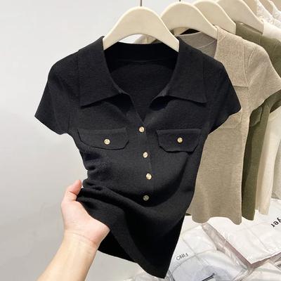 Top tricotat negru pentru femei, cu guler polo, mânecă scurtă, mulat, cu nasturi și buzunare