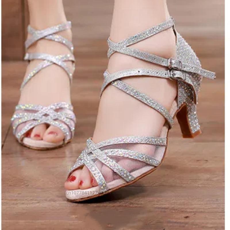 Neue Diamantbesetzte Latein-Tanzschuhe für erwachsene Frauen, Professionelle Tanzschuhe mit weicher Sohle, Mittlere Absätze für Damen