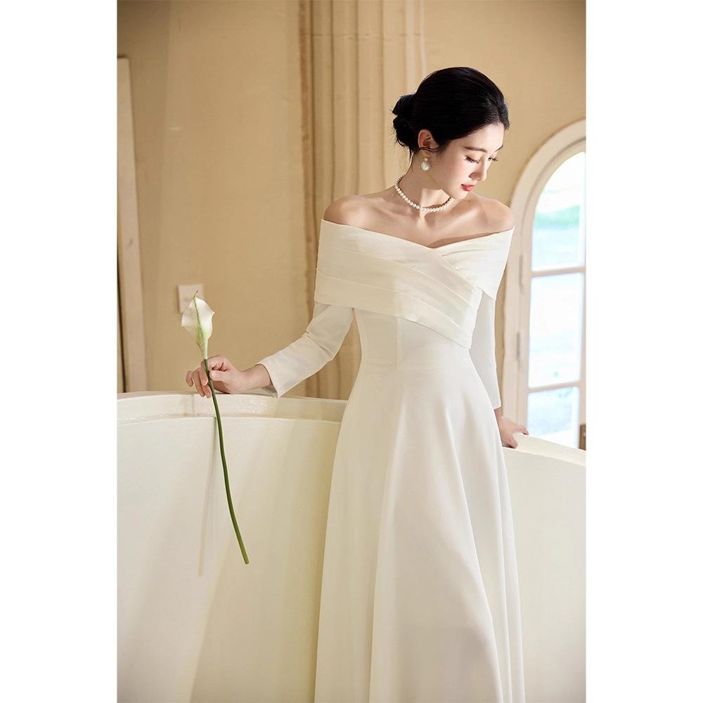 High-end White Evening Dress, Banquet Temperament, One-word Shoulder Long-sleeved Host Performance Uniform, Certificate Engagement Dress