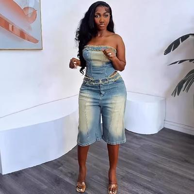 Damen Lockerer Zweiteiler Hosenanzug Ärmelloses Bandeau-Top High-Waist-Capri-Shorts Ausgefranste Kante Gewaschener Denim Passendes Set