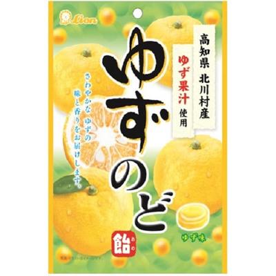 Lion Yuzu-Halspastille 73 g Diese Halspastille wird mit duftendem Yuzu-Saft aus Kitagawa Village hergestellt. Diese Halspastille wird mit duftendem Yuzu-Saft aus Kitagawa Village hergestellt.