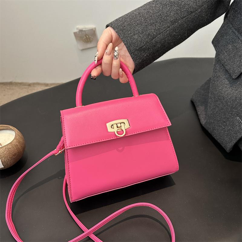 Textured small square bag chain, foreign style women's bag, women's fashion solid color shoulder messenger bag